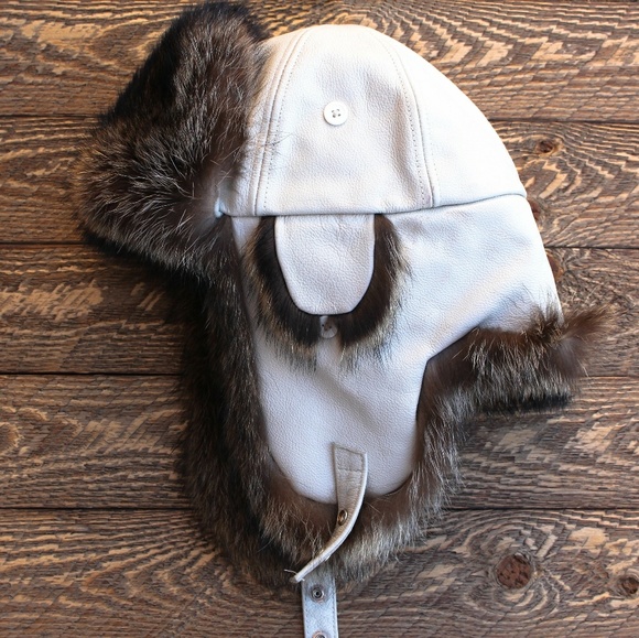 Paul Leinburd Collection - Raccoon Fur Aviator Hat - Picture 2 of 8